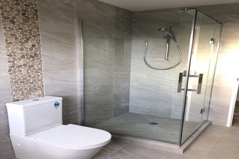 Photo of property in 25 Bevyn Street, Castor Bay, Auckland, 0620