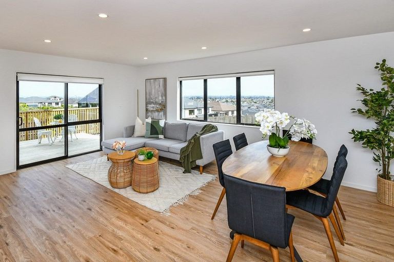 Photo of property in 23 Nola Dawn Avenue, Papakura, 2110