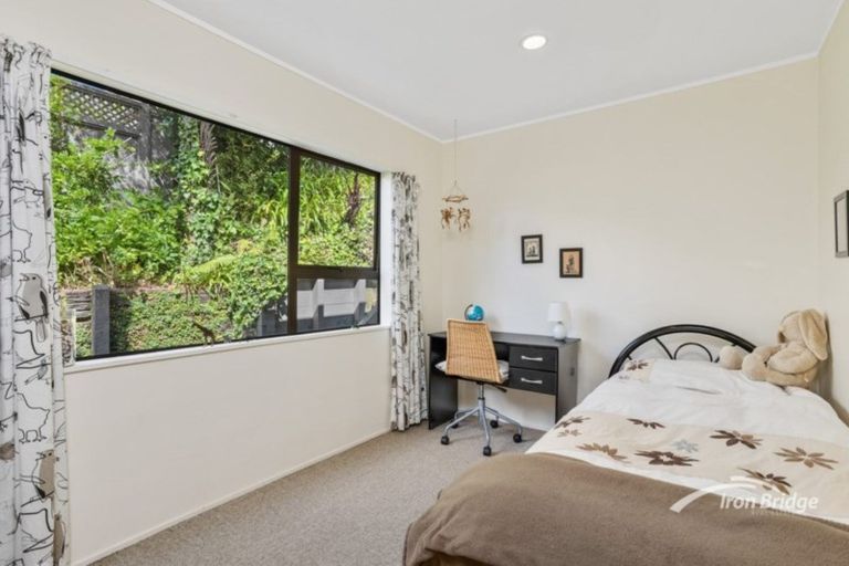 Photo of property in 18 Telstar Place, Beach Haven, Auckland, 0626