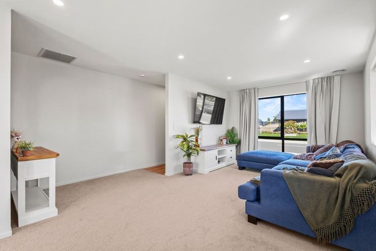 Photo of property in 3 Woodford Avenue, Woodend, 7610