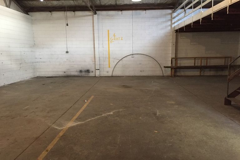 Photo of property in 6a Elizabeth Street, Orewa, 0931