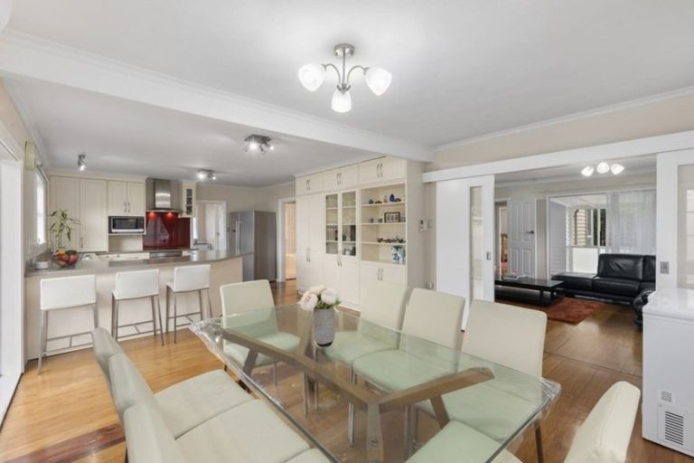 Photo of property in 162 Kings Crescent, Hutt Central, Lower Hutt, 5010