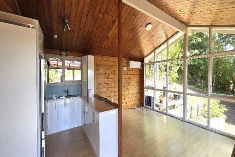 Photo of property in 181 Browns Bay Road, Browns Bay, Auckland, 0630