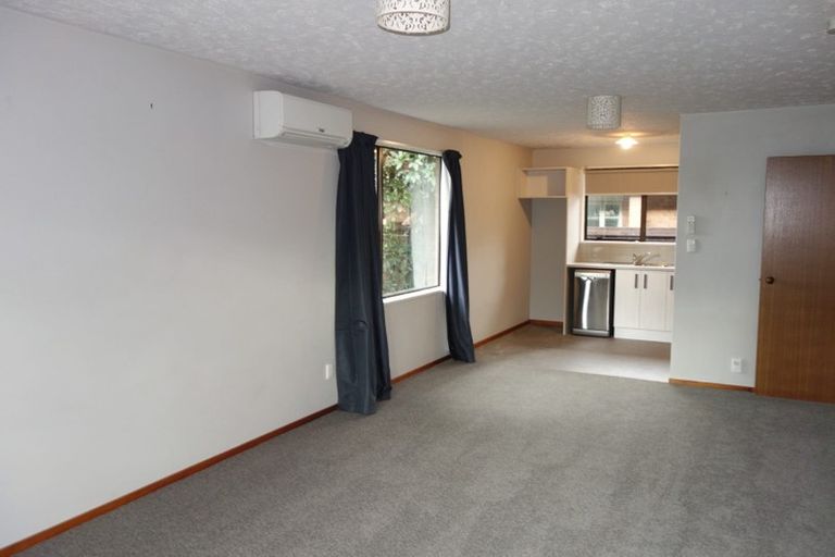 Photo of property in 2/16a Ward Street, Addington, Christchurch, 8024