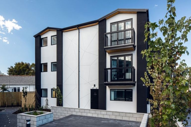 Photo of property in 2/466 Hagley Avenue, Christchurch Central, Christchurch, 8011