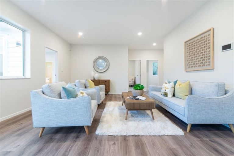 Photo of property in 17 Jeroboam Loop, Kumeu, 0810