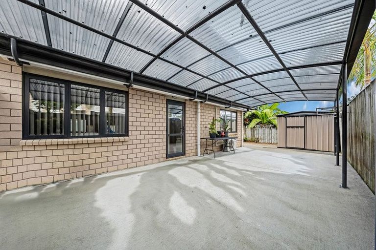 Photo of property in 12 Nandi Lane, Ranui, Auckland, 0612