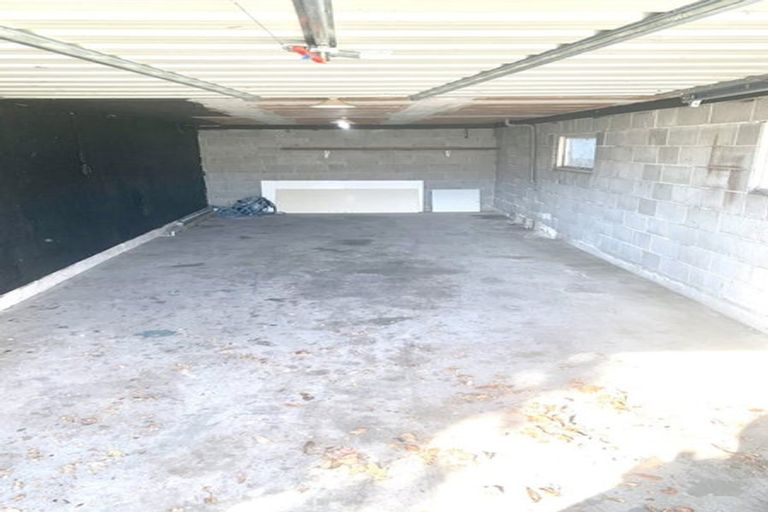 Photo of property in 2/166 Avonhead Road, Avonhead, Christchurch, 8042