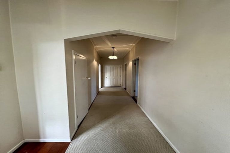 Photo of property in 2 Gillies Avenue, Claudelands, Hamilton, 3214