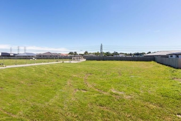 Photo of property in 4 Loch Tanna Way, Broomfield, Christchurch, 8042