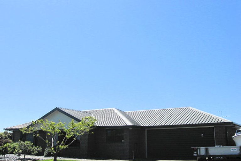 Photo of property in 6 Allport Place, Stoke, Nelson, 7011