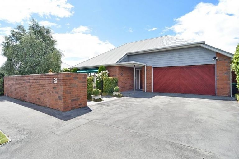 Photo of property in 158 Avonhead Road, Avonhead, Christchurch, 8042