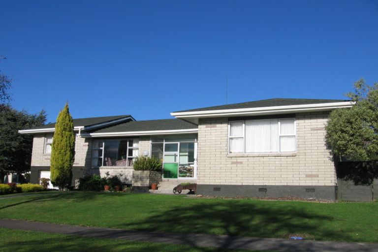 Photo of property in 34 Terry Crescent, Milson, Palmerston North, 4414