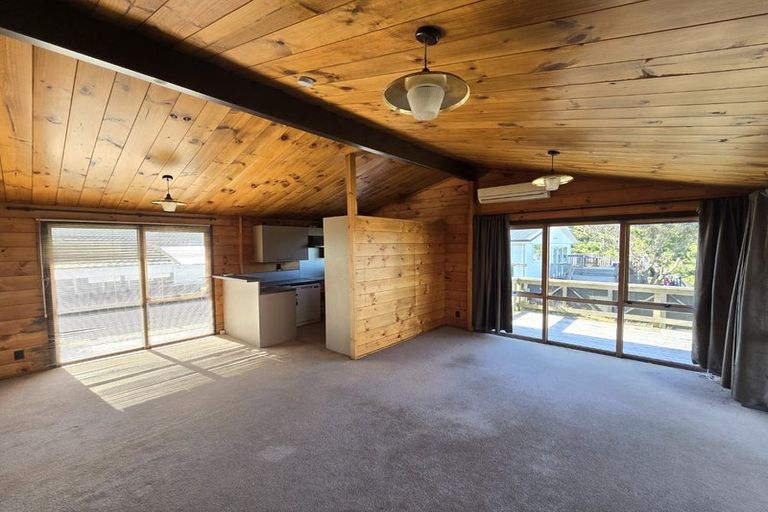 Photo of property in 166 Orangi Kaupapa Road, Northland, Wellington, 6012