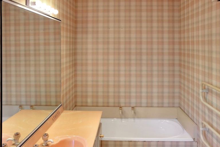 Photo of property in 158 Avonhead Road, Avonhead, Christchurch, 8042