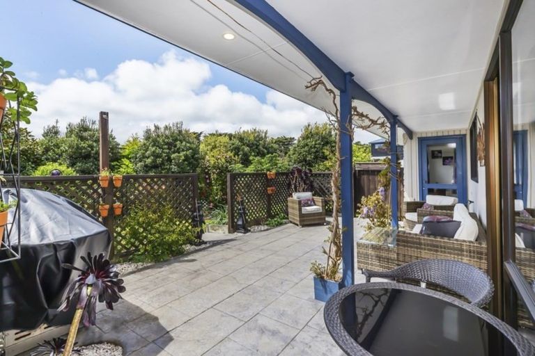 Photo of property in 7 Observatory Close, Whitby, Porirua, 5024