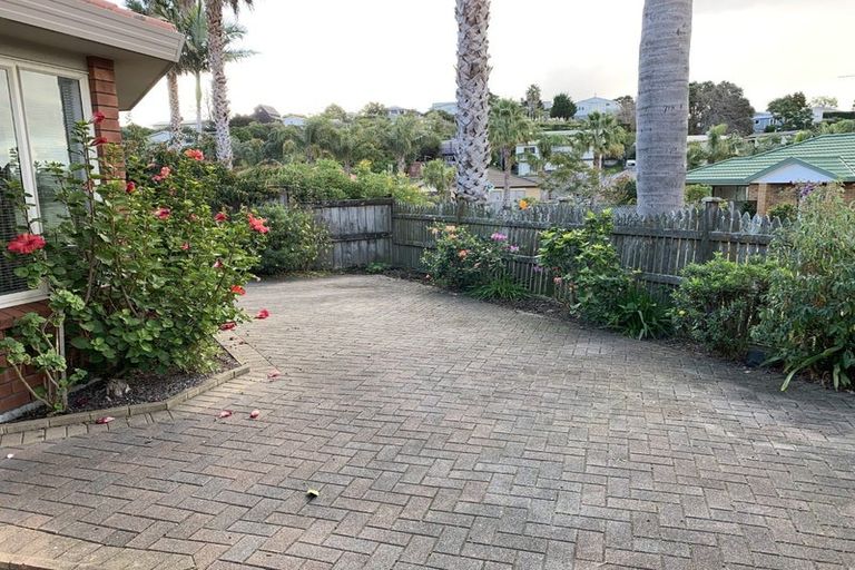 Photo of property in 5 Angel Way, Stanmore Bay, Whangaparaoa, 0932