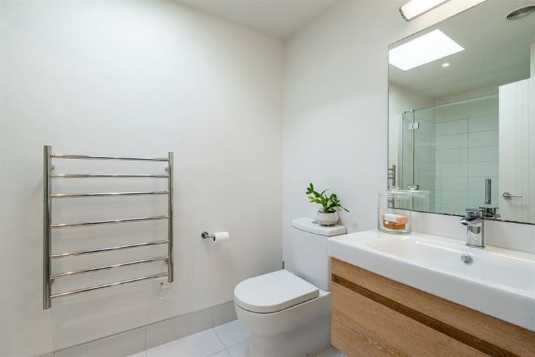 Photo of property in 249 Millwater Parkway, Silverdale, 0932