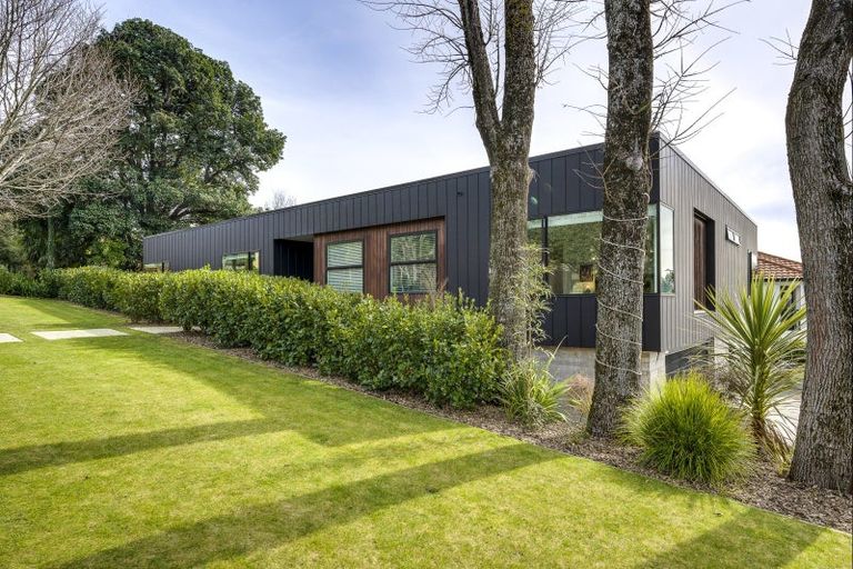 Photo of property in 90 Mchardy Street, Havelock North, 4130