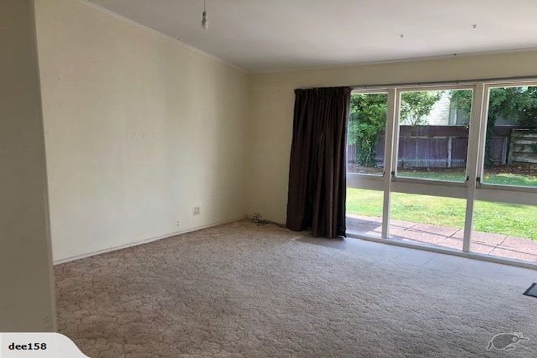 Photo of property in 4 Mcdonald Place, Awapuni, Palmerston North, 4412