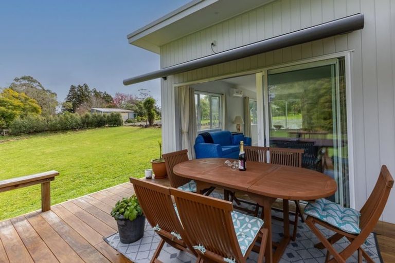 Photo of property in 76 Riddell Road, Kerikeri, 0230