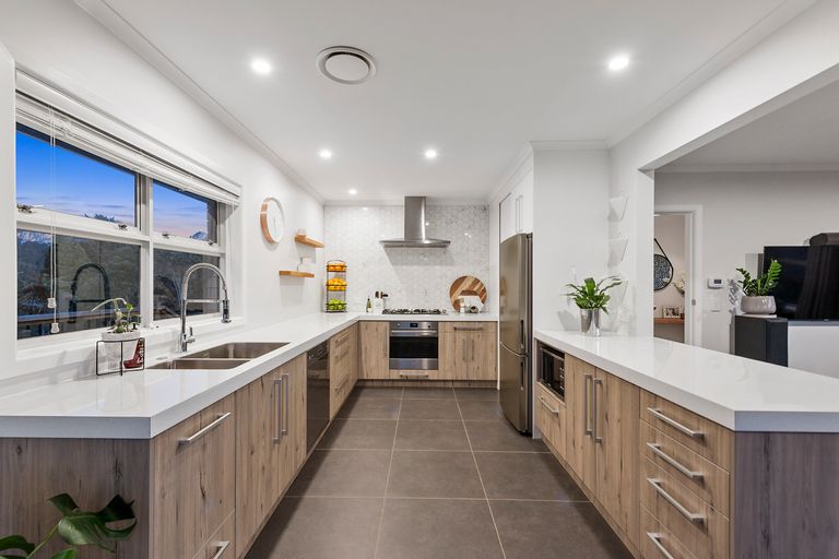 Photo of property in 36 Acacia Crescent, Glenview, Hamilton, 3206