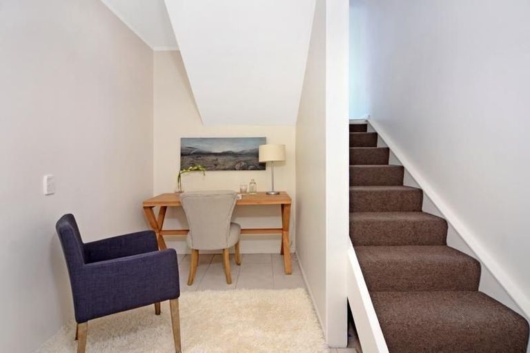 Photo of property in 43 Richards Avenue, Forrest Hill, Auckland, 0620