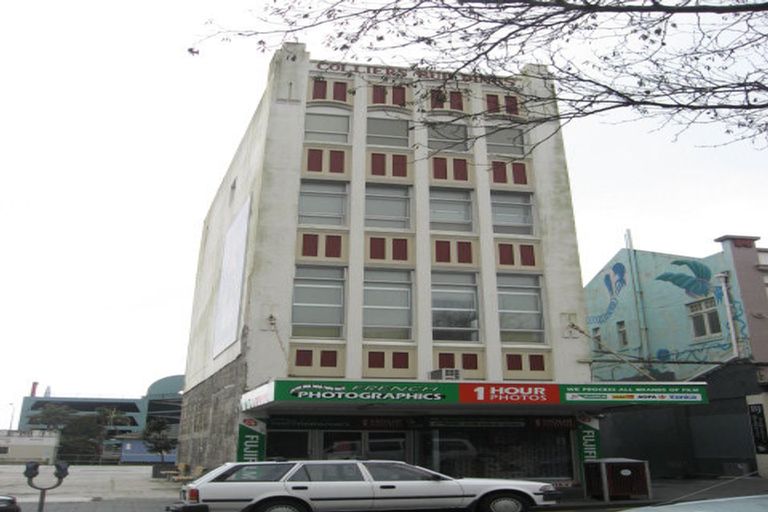 Photo of property in 16 Devon Street West, New Plymouth, 4310