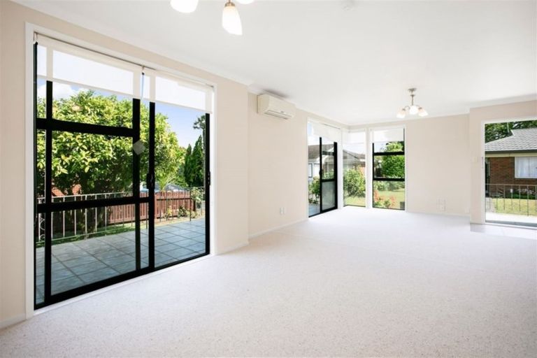 Photo of property in 7/39 Norcross Avenue, Henderson, Auckland, 0612