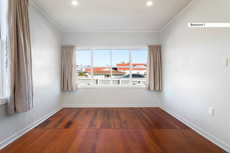 Photo of property in 616 Mackay Street, Thames, 3500