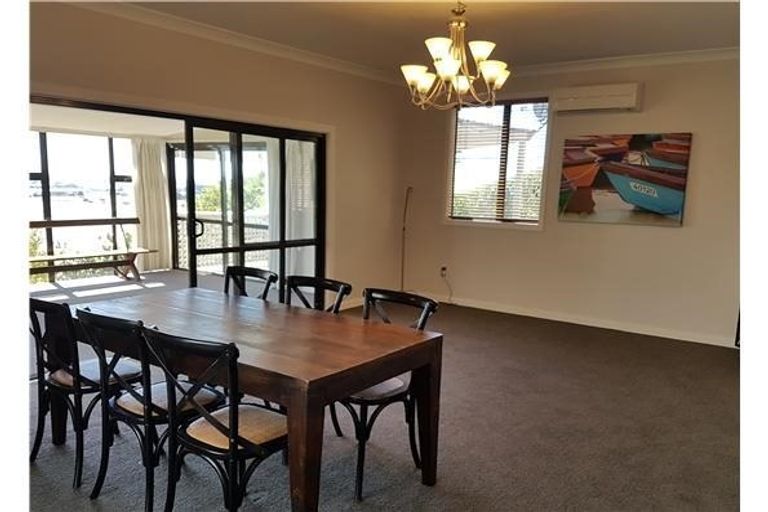 Photo of property in 38 Saint Andrews Hill Road, Mount Pleasant, Christchurch, 8081