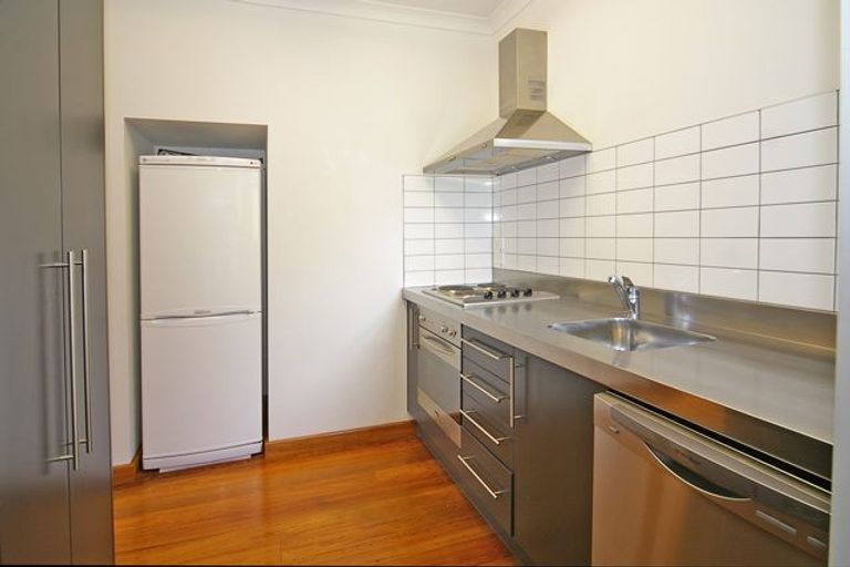 Photo of property in 104 Rongotai Road, Kilbirnie, Wellington, 6022