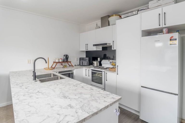 Photo of property in 26 Duncan Street, Tawa, Wellington, 5028