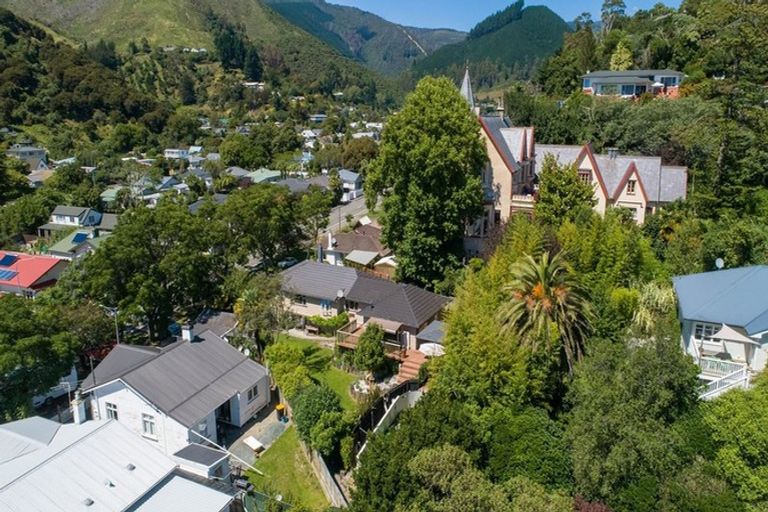 Photo of property in 28 Seymour Avenue, The Brook, Nelson, 7010