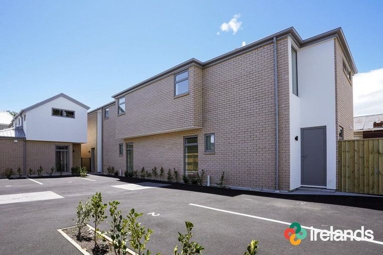 Photo of property in 2/139 Aldwins Road, Phillipstown, Christchurch, 8062