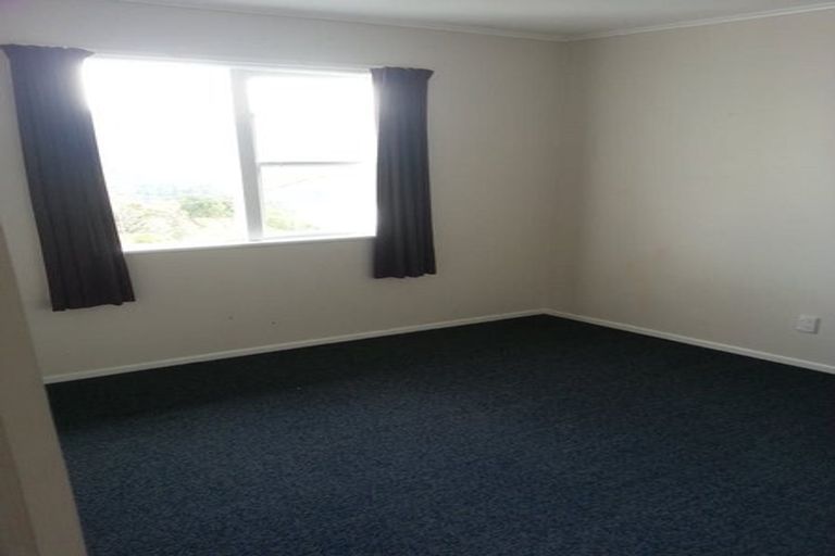 Photo of property in 12 Huntingdon Street, Northland, Wellington, 6012