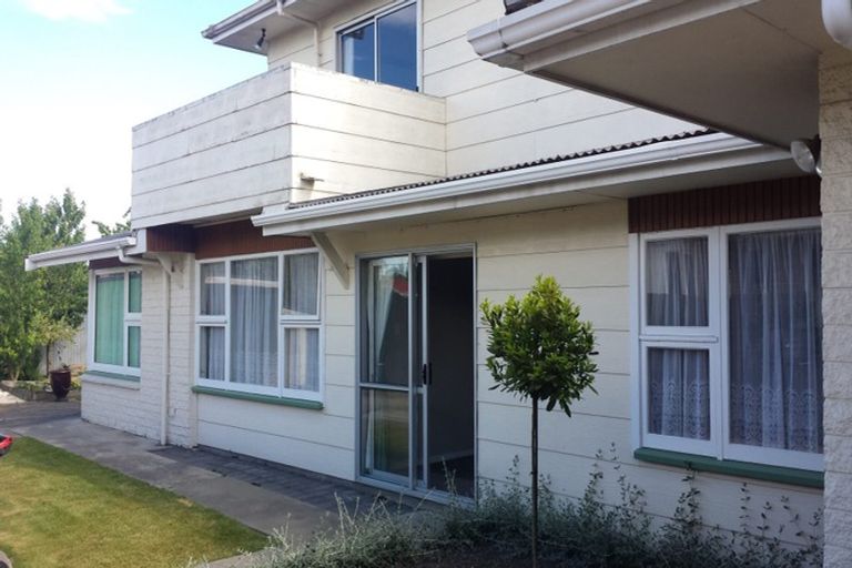 Photo of property in 6 Stretton Street, Bishopdale, Christchurch, 8053