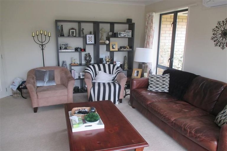 Photo of property in 5 Marsack Crescent, Halswell, Christchurch, 8025