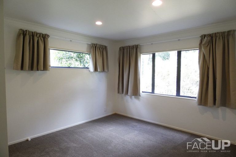 Photo of property in 56a Lagoon Way, West Harbour, Auckland, 0618