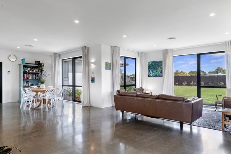 Photo of property in 60 Parsonage Road, Woodend, 7610