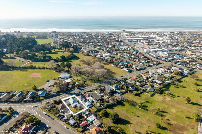 Photo of property in 354 Keyes Road, New Brighton, Christchurch, 8083