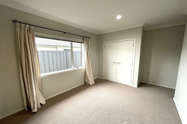 Photo of property in 6 Mana Place, Poraiti, Napier, 4112