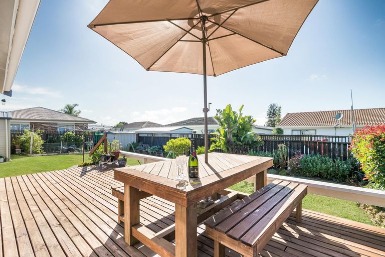 Photo of property in 7a School Road, Tuakau, 2121