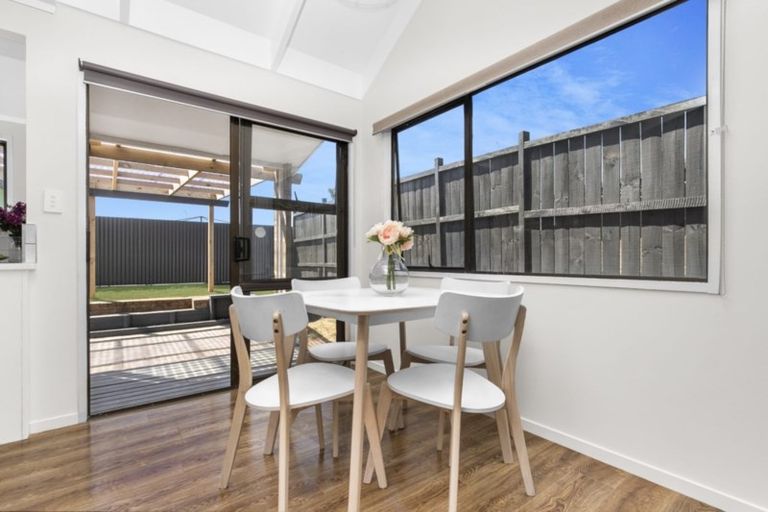 Photo of property in 2/23 Gaylands Place, Opaheke, Papakura, 2113