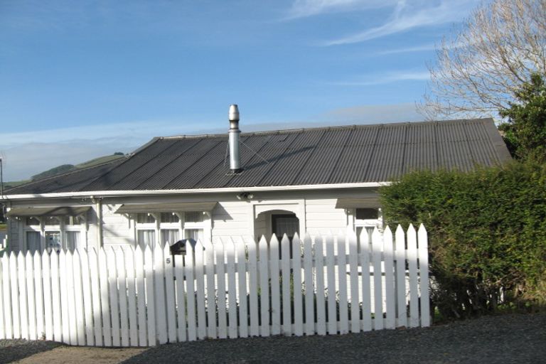 Photo of property in 5 Beaconsfield Road, Portobello, Dunedin, 9014