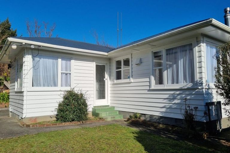 Photo of property in 128 Helston Road, Paparangi, Wellington, 6037