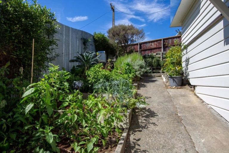 Photo of property in 7 Thompson Terrace, Toi Toi, Nelson, 7010