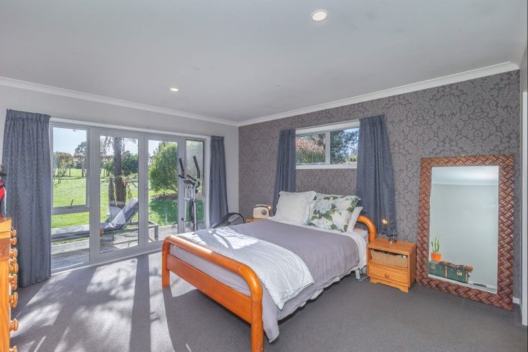 Photo of property in 84 Muhunoa West Road, Ohau, Levin, 5570