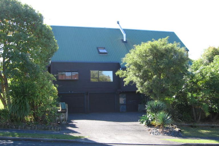 Photo of property in 44 Redwing Street, Browns Bay, Auckland, 0630