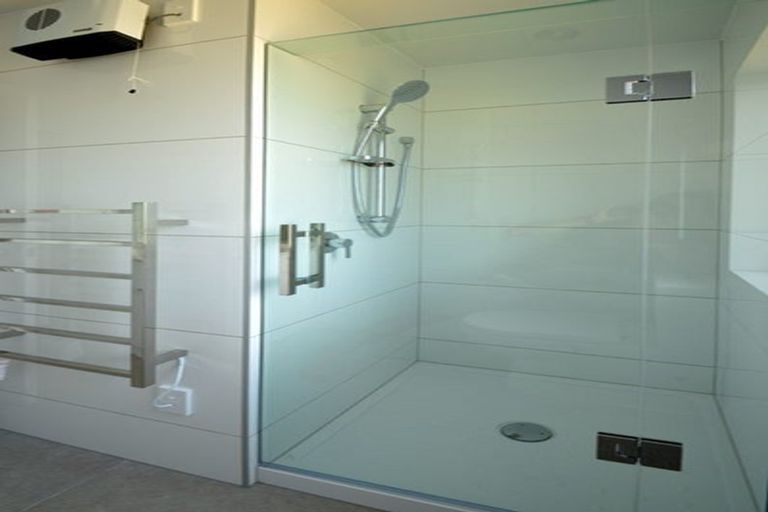 Photo of property in 171c Wallace Road, Mangere Bridge, Auckland, 2022